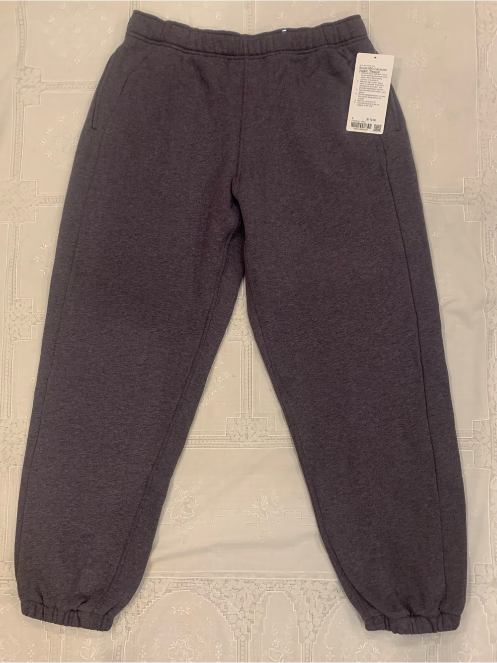 Lululemon mid rise Scuba Oversized Jogger NWT Large
